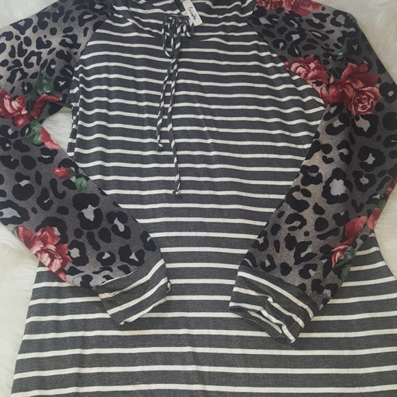 Grey Stripe Hoodie with Leopard and Floral Sleeves - Picture 4 of 4